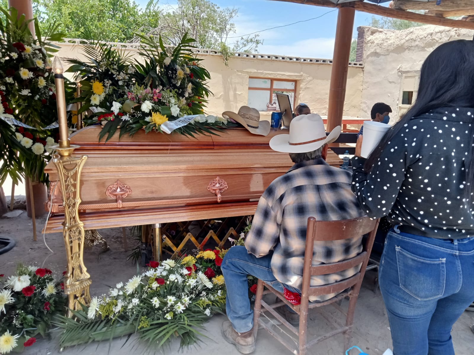 Dan el último adiós a Édgar en Viesca