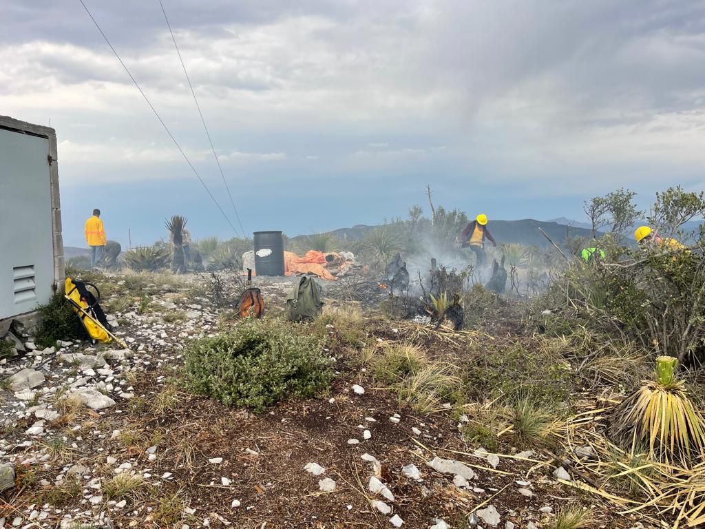 Controlan hasta en un 60 por ciento el incendio de Arteaga y Saltillo