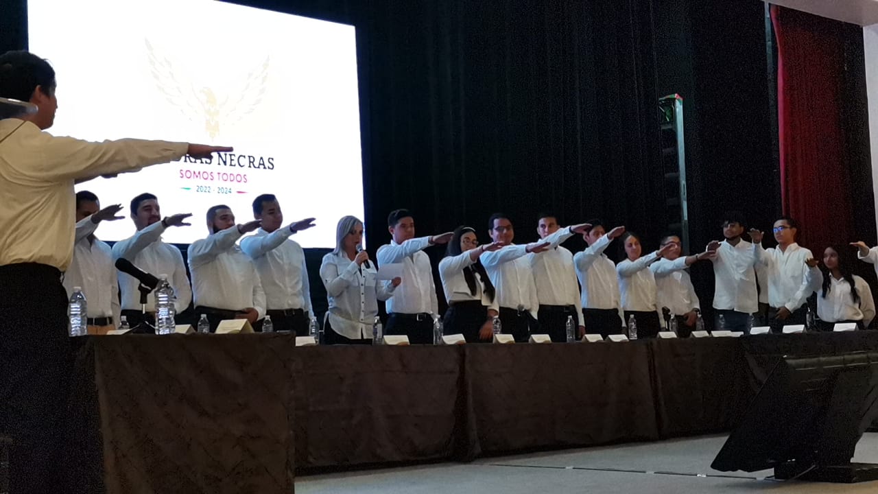 Instalan Consejo Juvenil Estudiantil