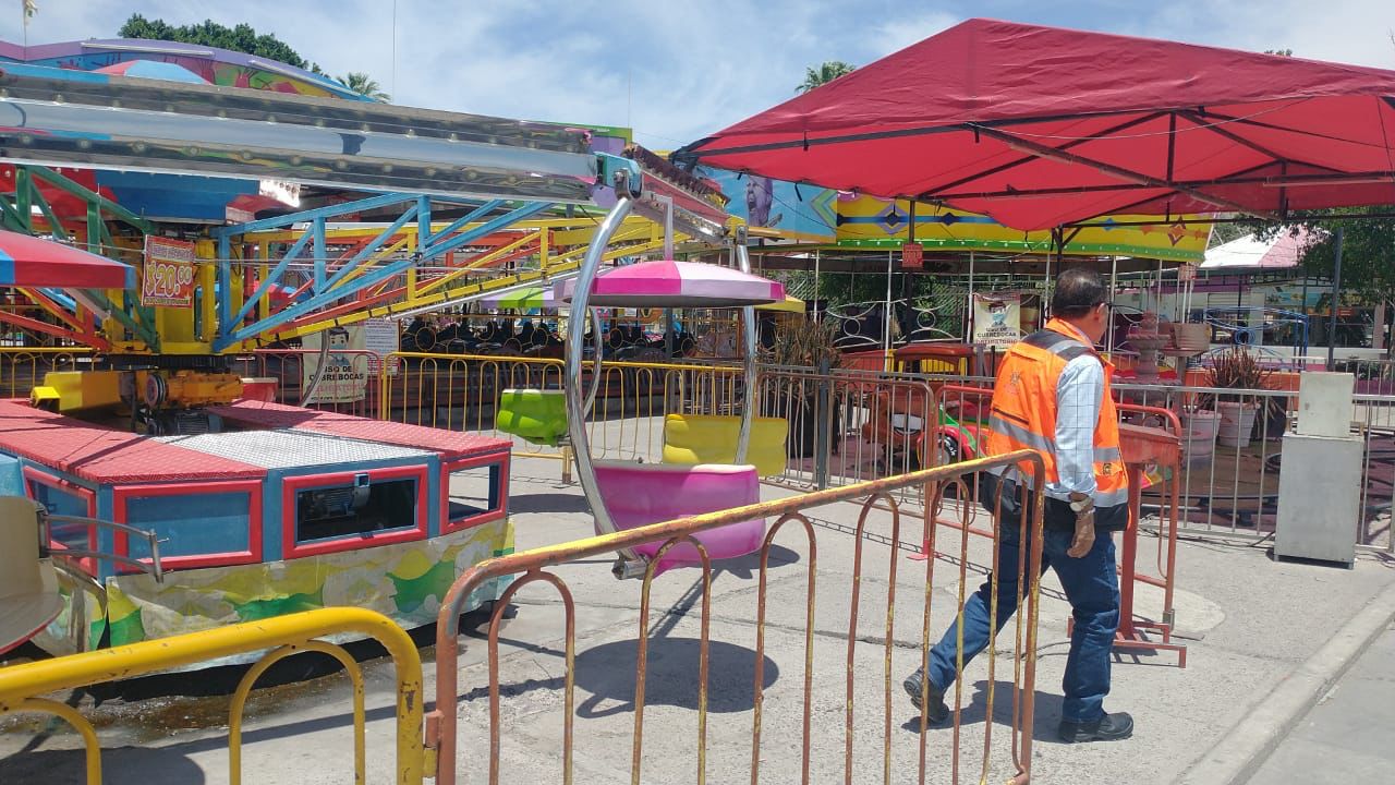 Supervisan juegos mecánicos de tres parques públicos en Torreón
