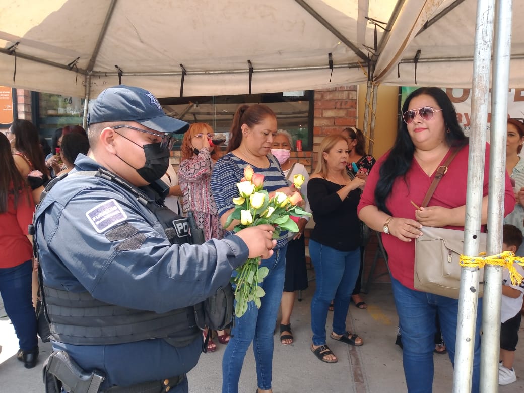 ¡A mamá, con amor!