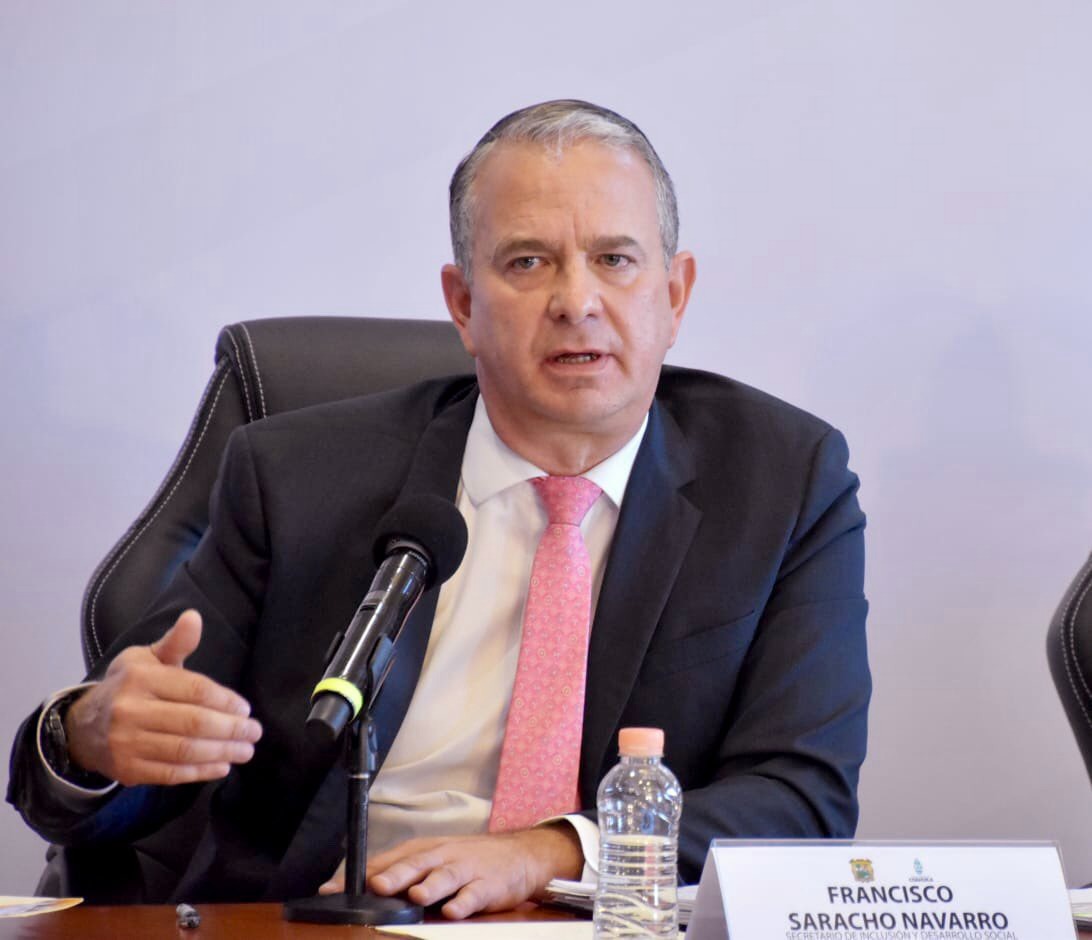 Refuerzan seguridad en planteles con ayuda de vecinos