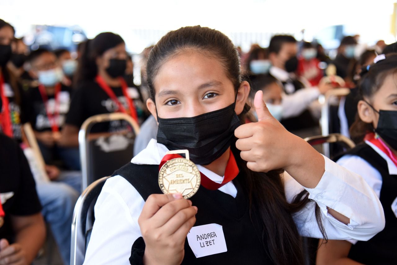 Nombran Comisarios del Ambiente a estudiantes de primaria