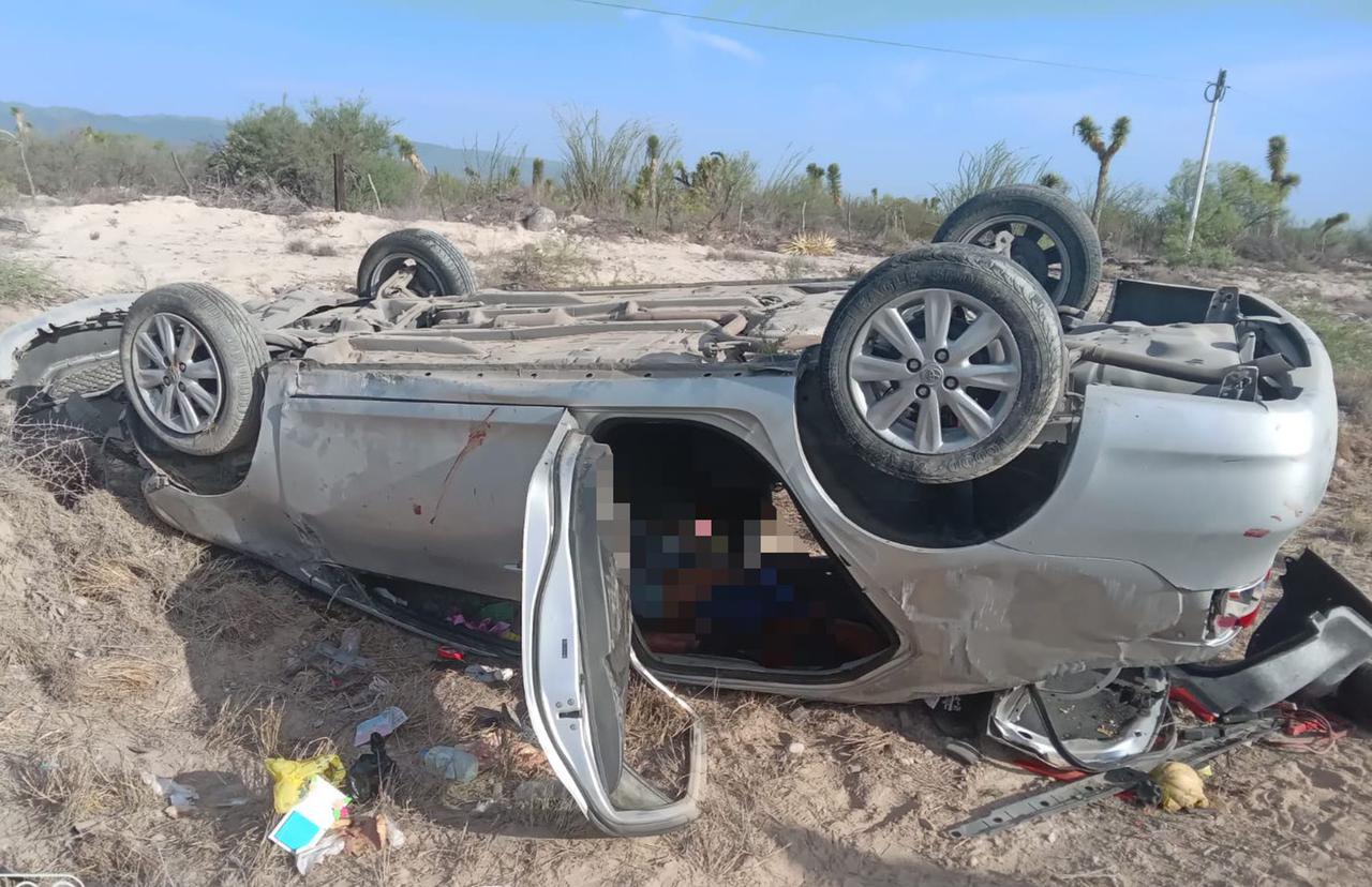 Deja volcadura un muerto y 4 heridos