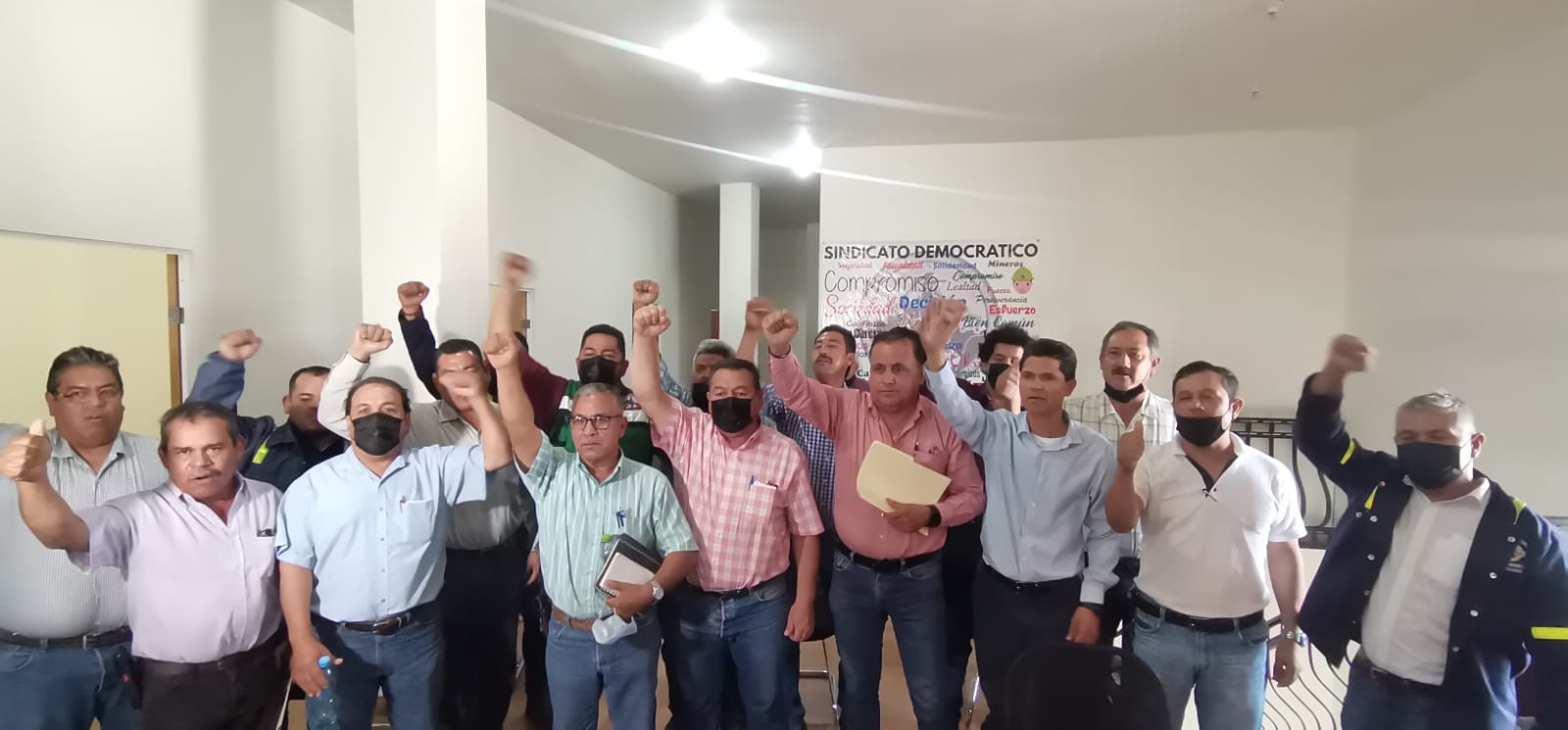 Sindicato Nacional Democrático Obrero tiene la titularidad del contrato colectivo de la Sección 147