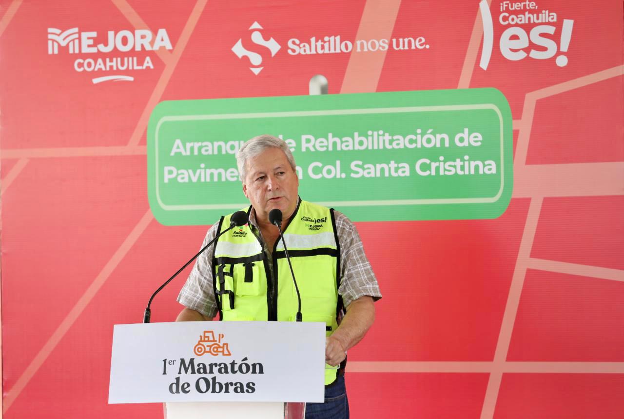 Lleva Chema Fraustro el Maratón de Obras a colonia Santa Cristina