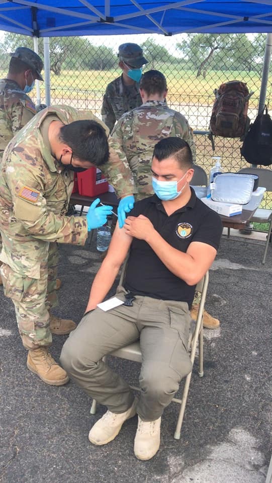 En peligro, vacunación transfronteriza por reasignación de la guardia nacional americana