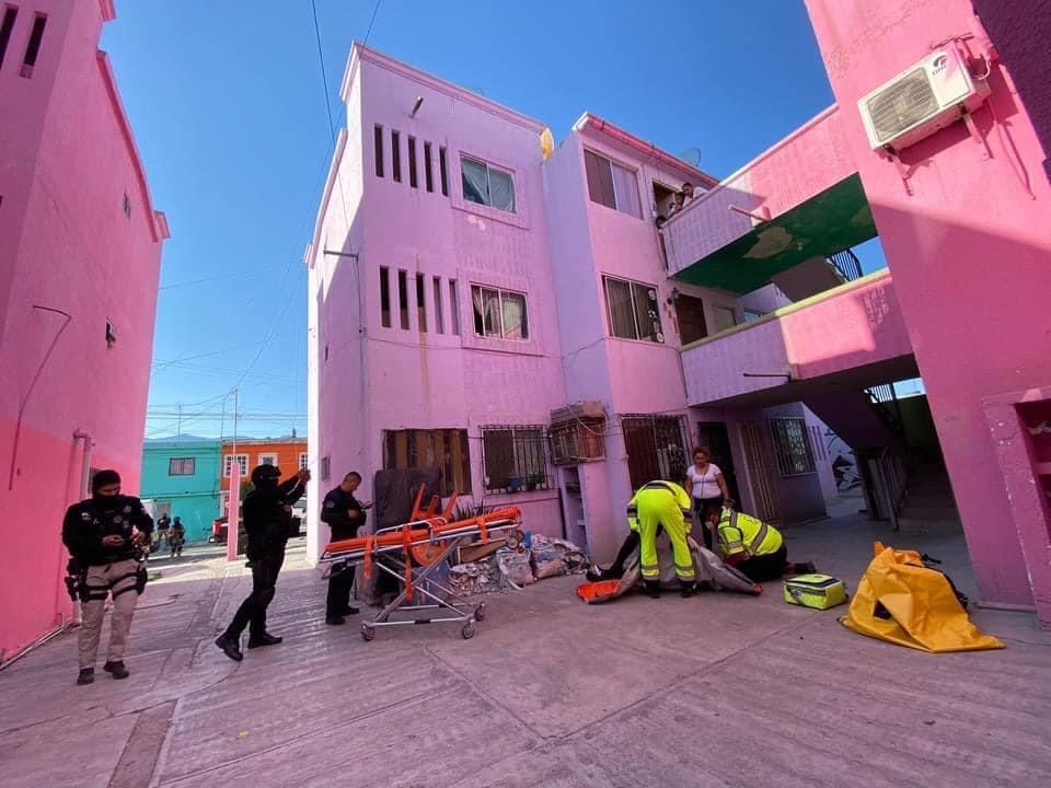 Joven intenta quitarse la vida, termina hospitalizado