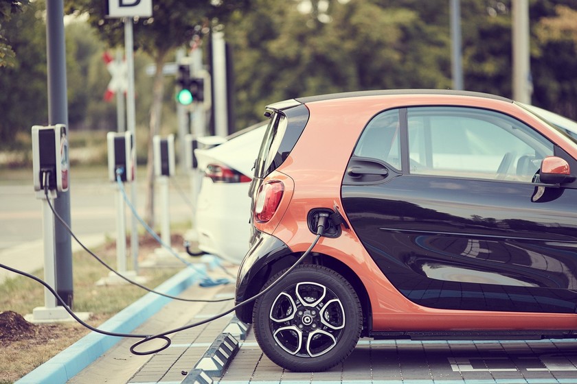‘Pelea’ Saltillo con Juárez fábrica de baterías para autos eléctricos