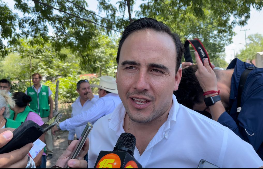 Manolo hace un lado las grillas políticas