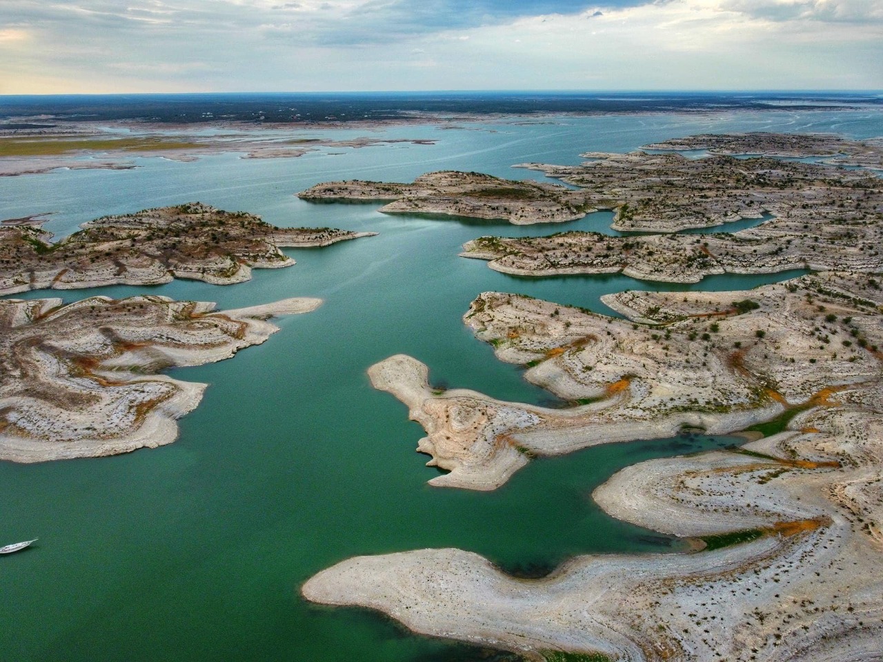 Nivel del agua en Presa La Amistad a punto de llegar a su mínimo histórico