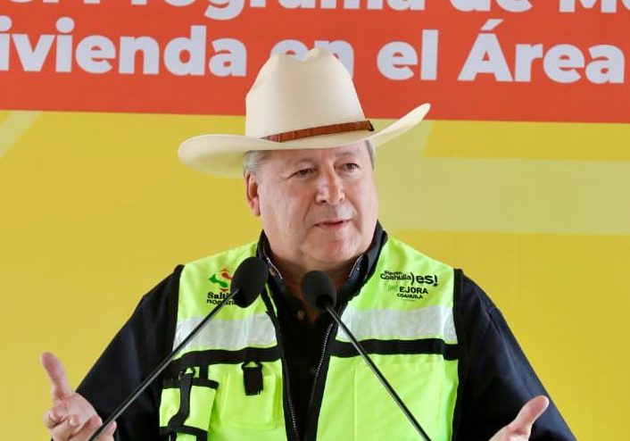 Arranca Chema Fraustro construcción de 322 techos para familias del campo
