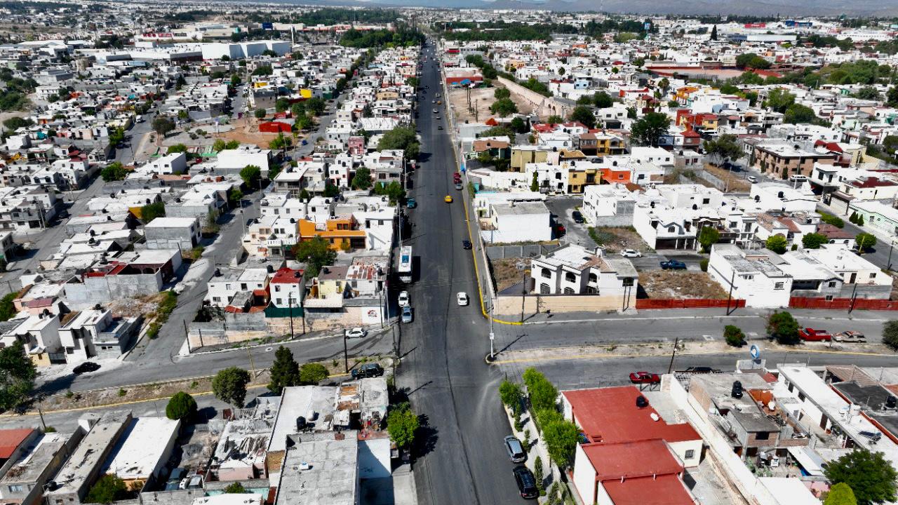 Avanzan obras de repavimentación de la calle Urdiñola