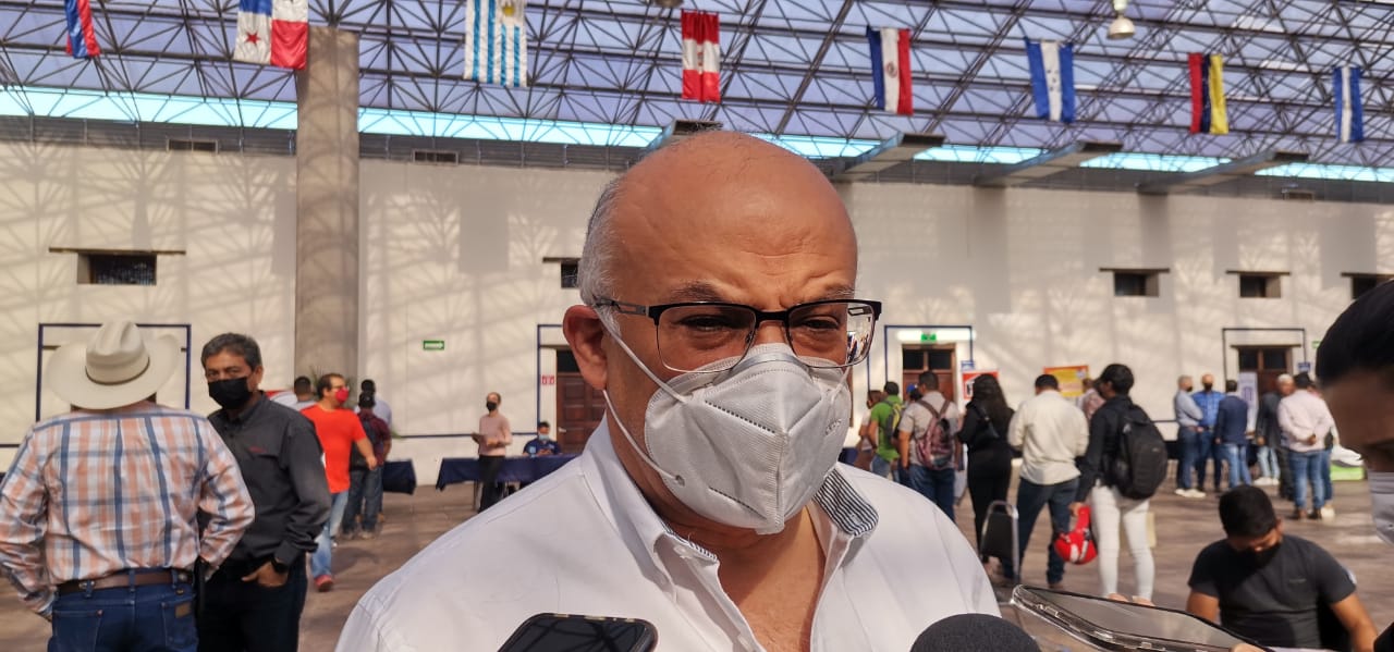 Fallas en Ferromex obligan a empresas a parar producción