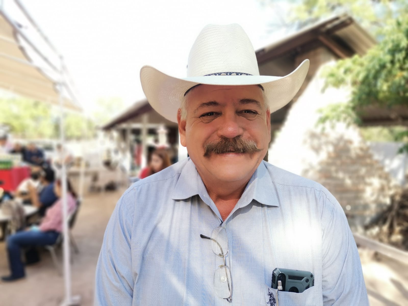 Cambian los tractores por el trabajo en la maquila