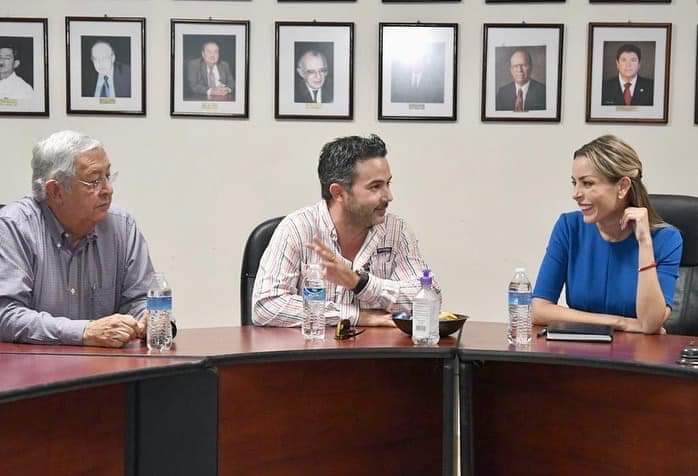Dialoga Senadora con cámara agrícola tras afectaciones por fallas de CFE