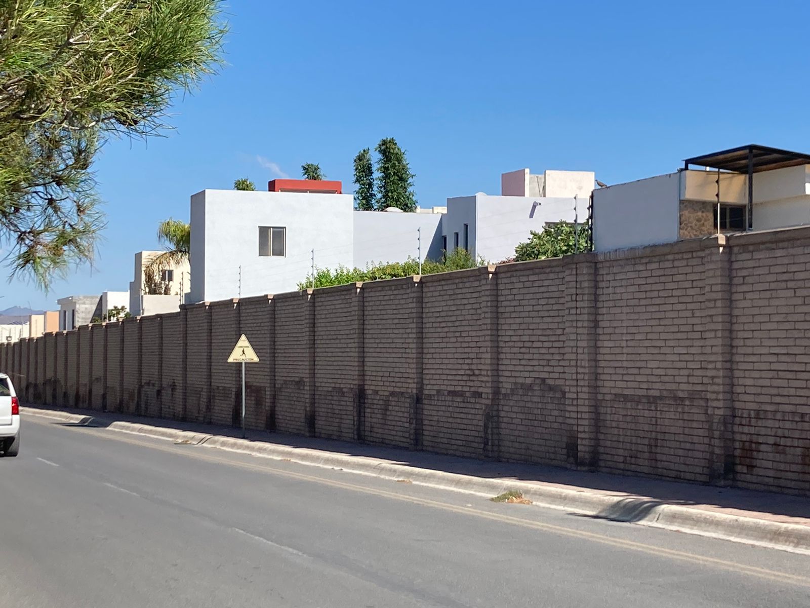 Se olvidó Reyes Flores de fraccionamientos inundados
