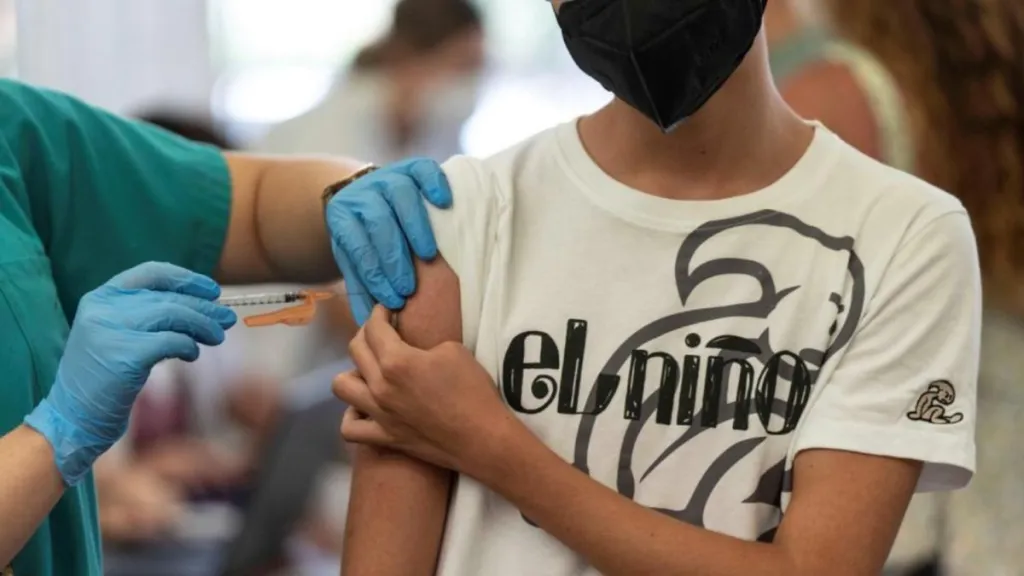 Llegan más de 3 mil vacunas Pfizer para menores de 12 a 17 años