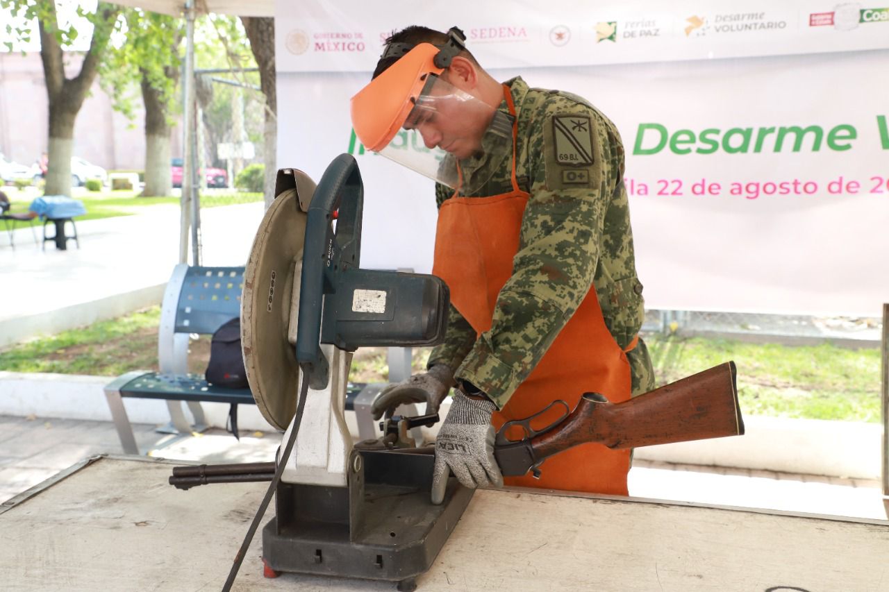Van 35 armas entregadas en módulo de canje en Saltillo