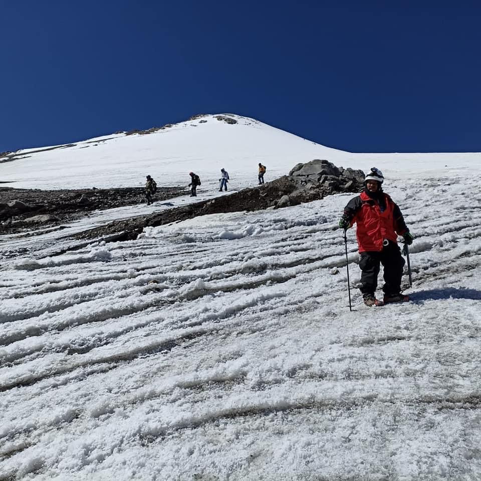 Conquistan la cima del Pico de Orizaba por una buena causa