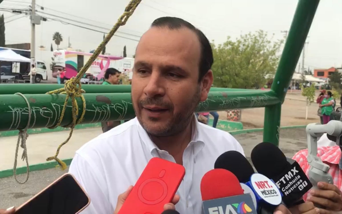 Obligan malos manejos de anterior alcalde a recortes en Parras