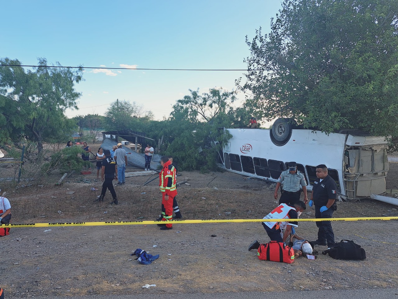 Aumenta a 20 la cifra de lesionados por volcadura