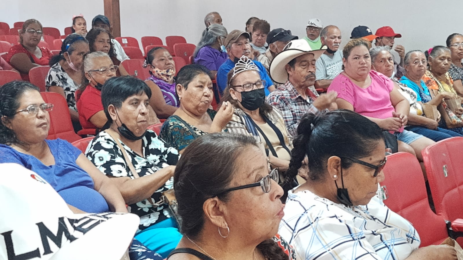Celebra el PRI a los adultos mayores