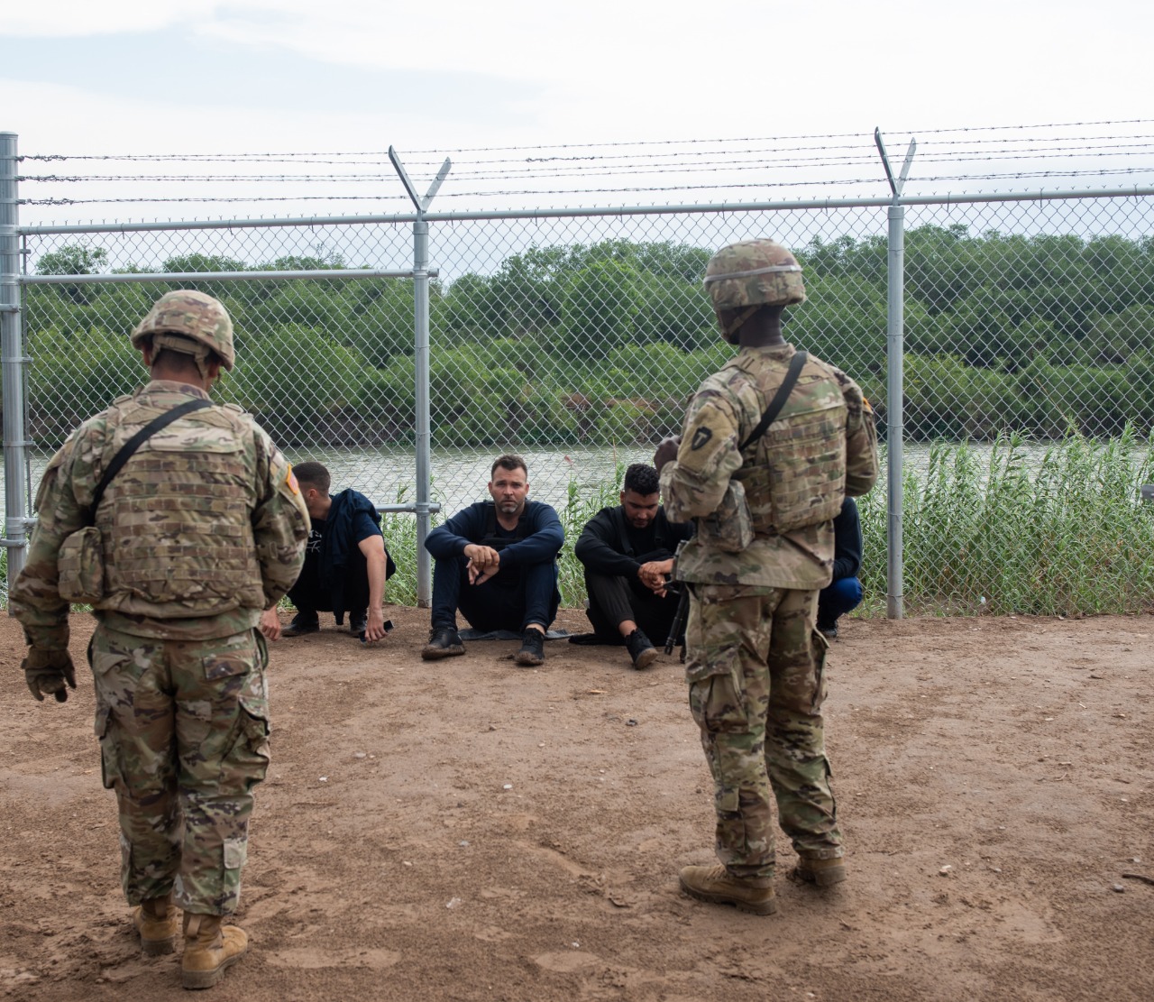 Refuerza Guarda Nacional de EU vigilancia en la frontera