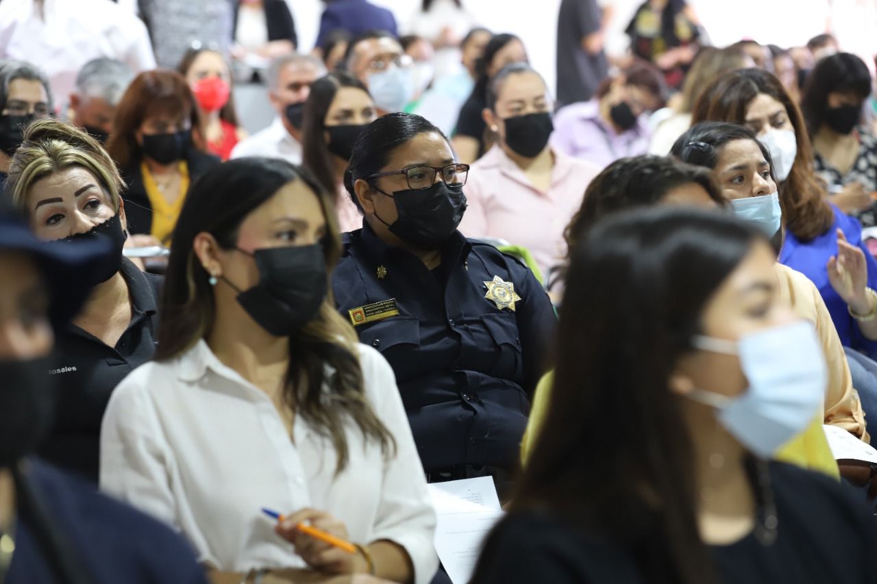 Capacitan en Primeros Auxilios Psicológicos contra suicidio