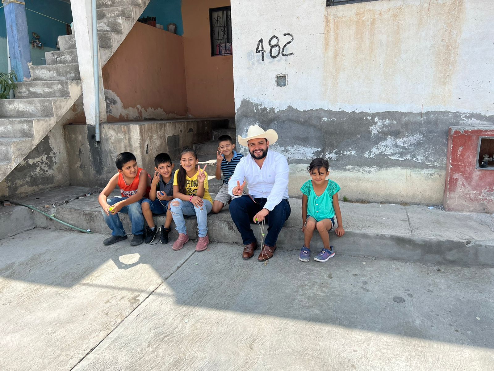 RECORRE ALBERTO HURTADO EL SUR ORIENTE DE LA CAPITAL DE COAHUILA; CONSTRUIRÁ AGENDA INCLUYENTE PARA TODOS LOS SALTILLENSES