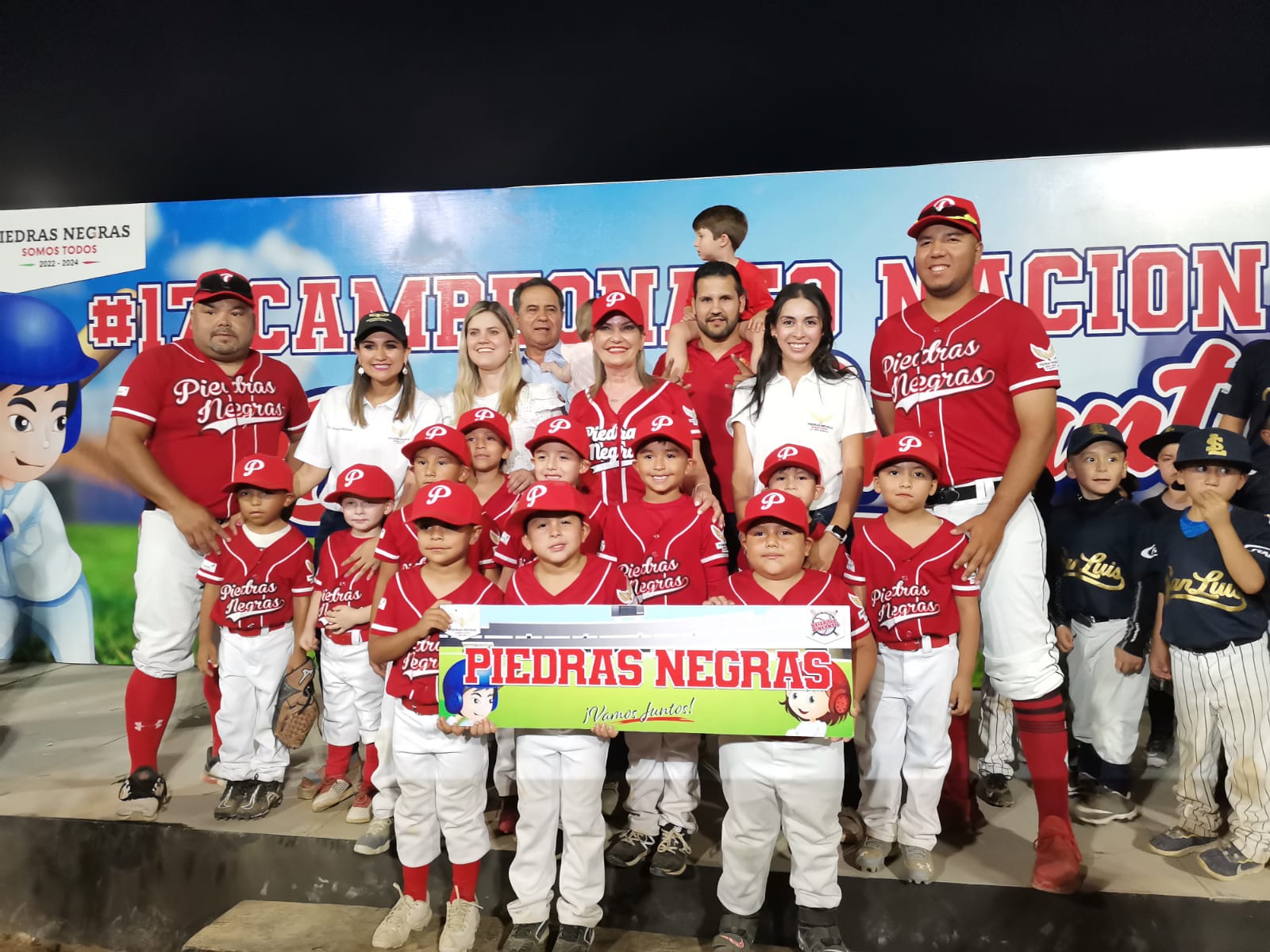 Inauguran Campeonato nacional de béisbol infantil no. 17