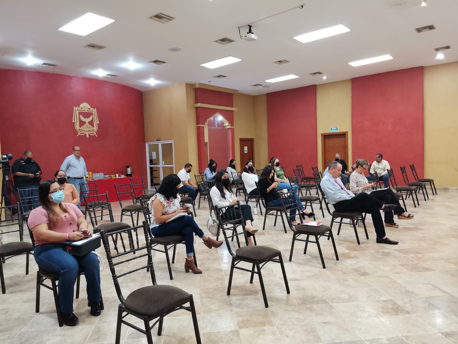 Capacitan a funcionarios municipales sobre la Ley General de Archivos