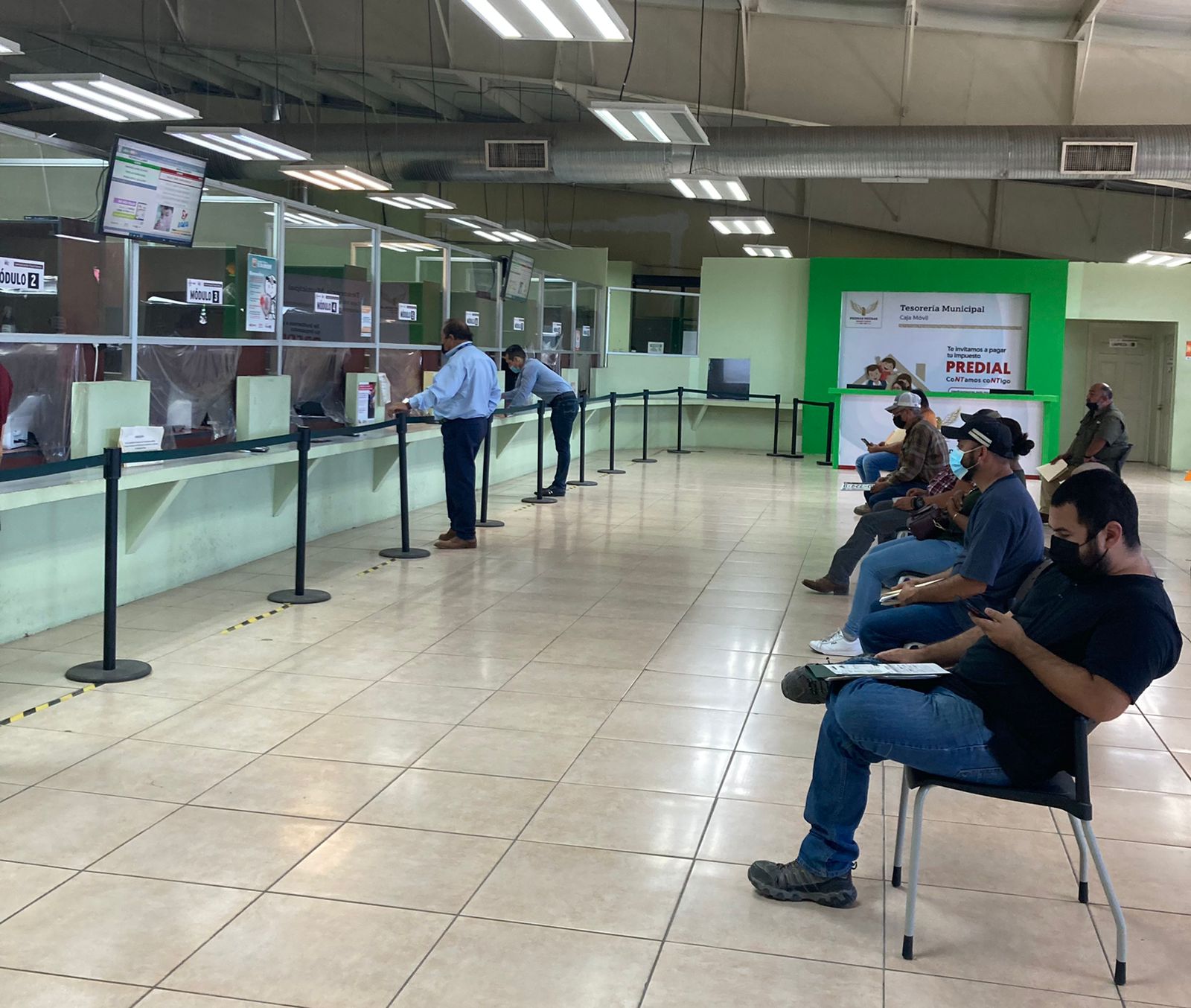 Cerca del 60 por ciento de contribuyentes cumplió con el pago de derechos vehiculares en Piedras Negras