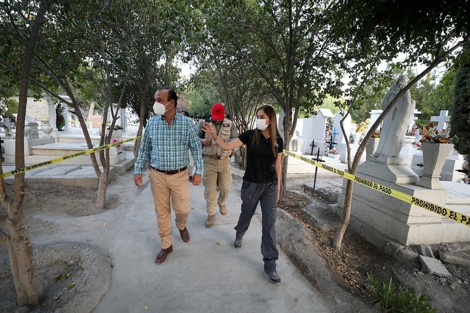 Inician trabajos de exhumación en el panteón San José en Parras, Coahuila