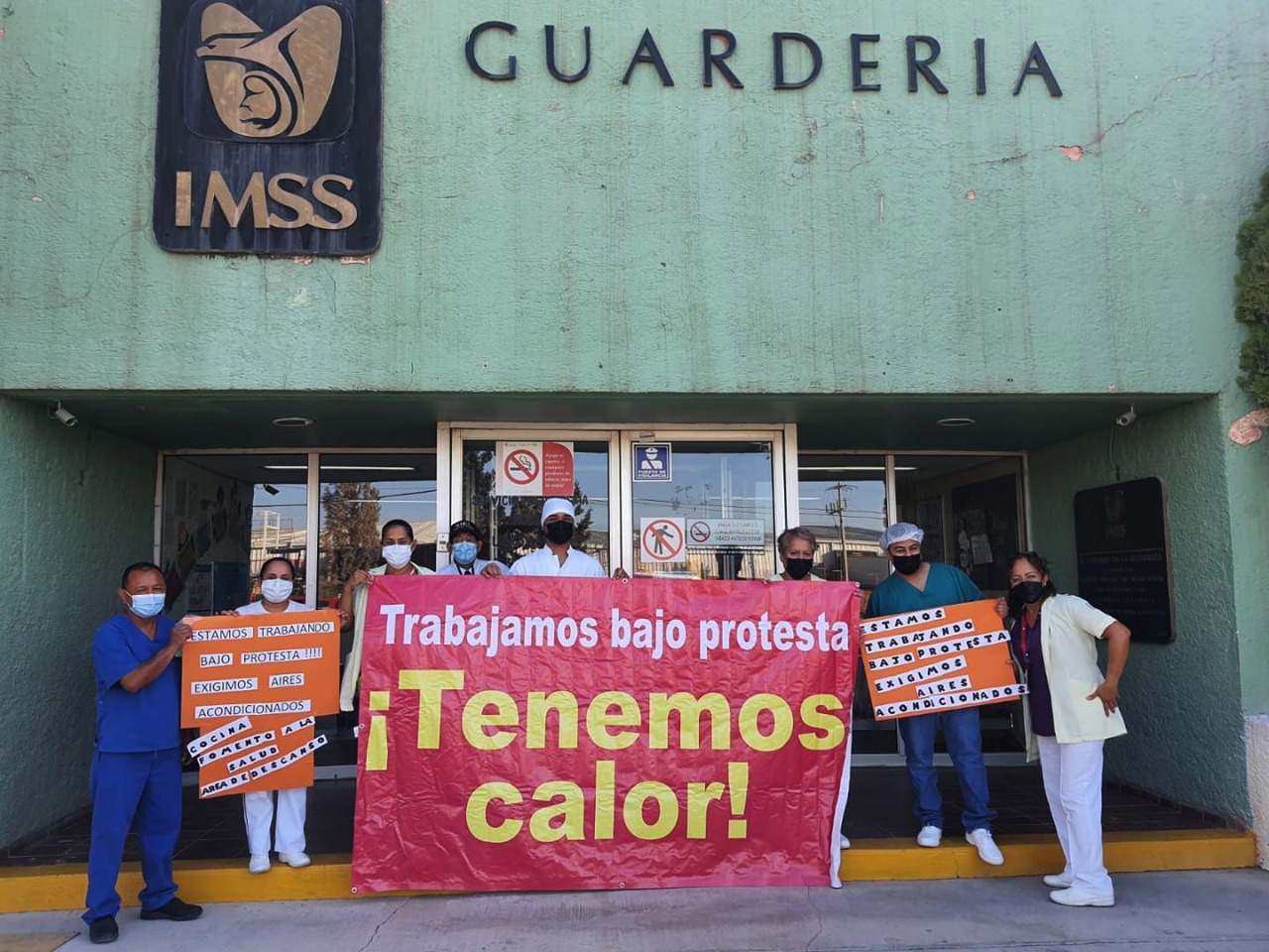 Protestan trabajadores de guardería del IMSS por falta de aire acondicionado