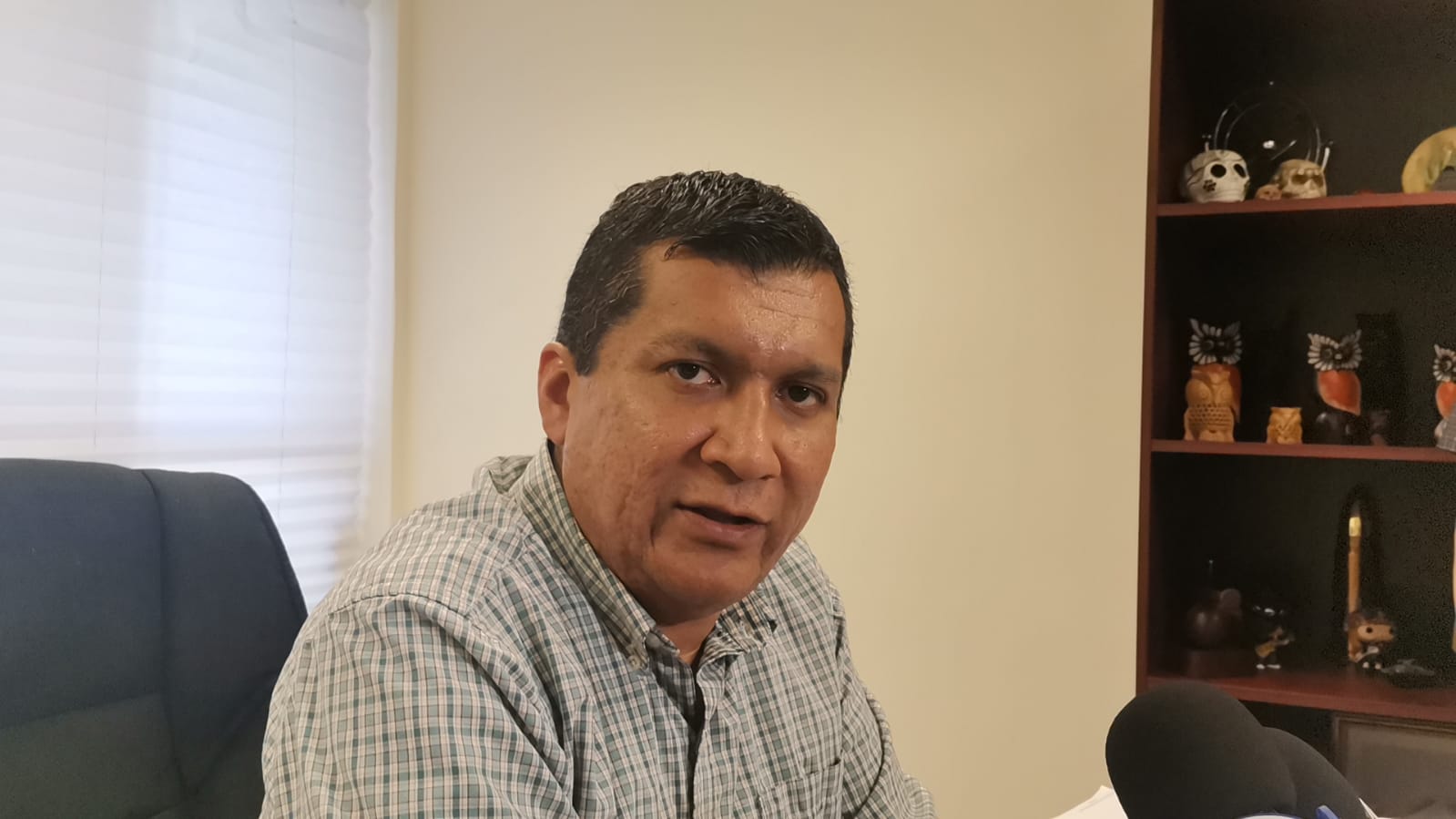 Pocos, pero sí hay casos de hombres violentados por mujeres