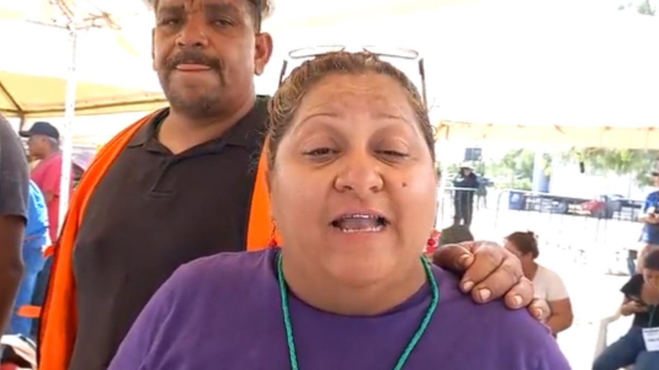 ‘Le agradezco que haiga venido a tomarse la foto con mi dolor’