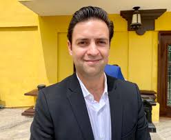 Algunas empresas mantendrán a trabajadores con cubrebocas