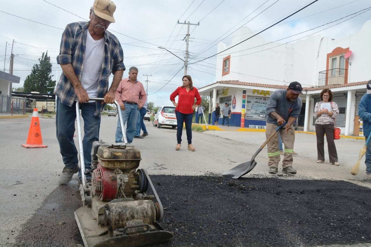 En Sabinas se mantiene de forma permanente el programa de bacheo