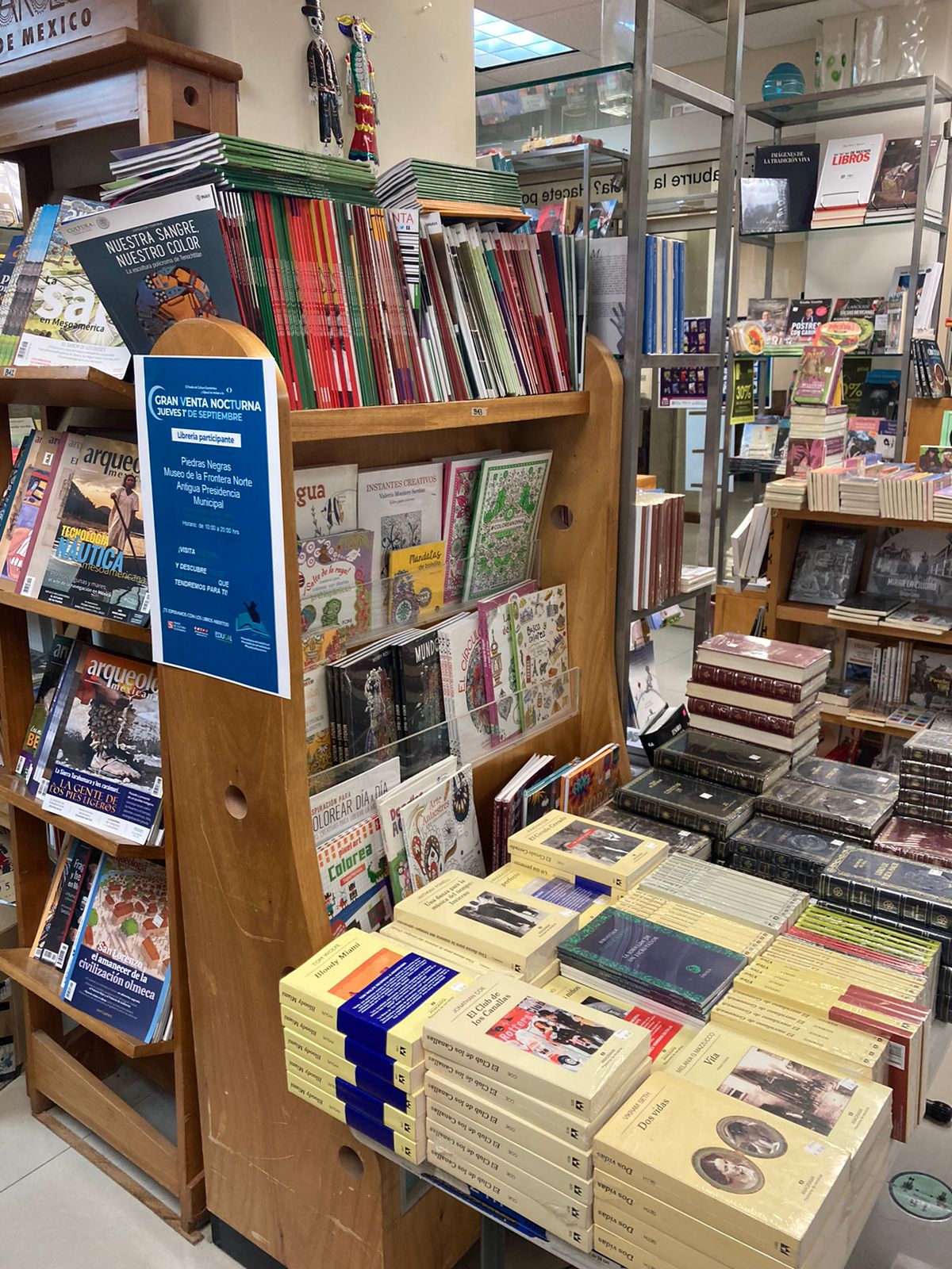 Celebran aniversario del Fondo de Cultura Económica con promociones en Librería Educal