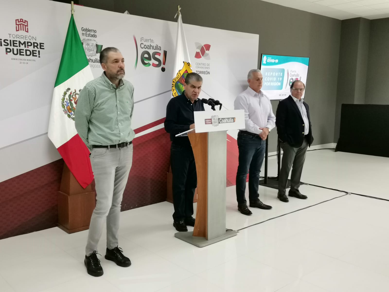 Inicia reparación de escuelas dañadas por inundación en Múzquiz