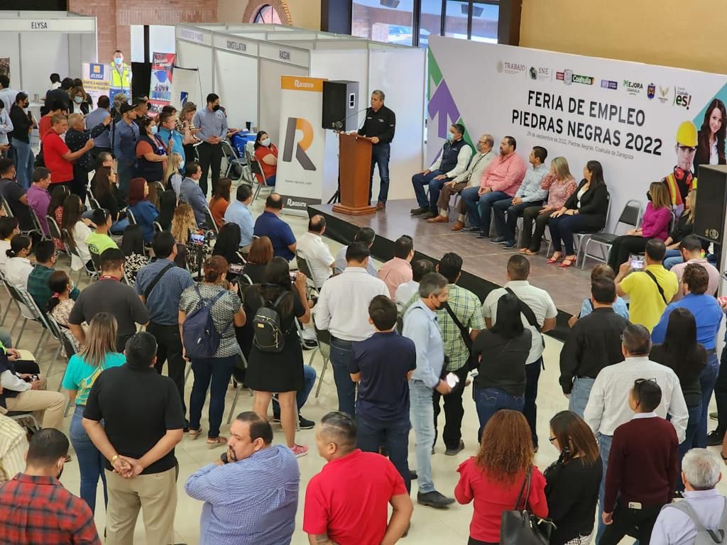 Inauguran Feria del Empleo: ofrece más de 900 vacantes