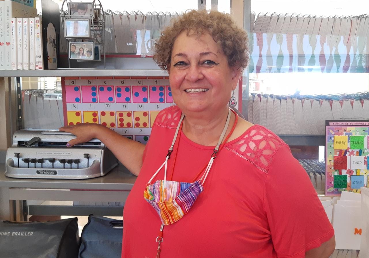 De manera permanente escuelas que atienden invidentes adoptan clases de braille en Acuña