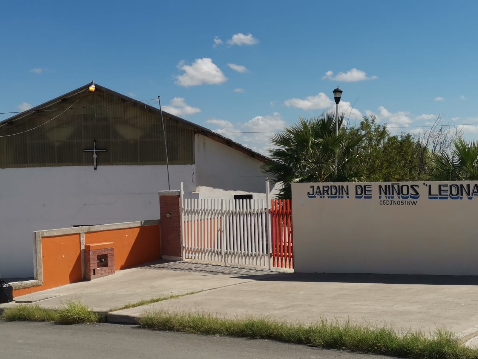 Derrumbarán aulas de kínder Leona Vicario por daños estructurales