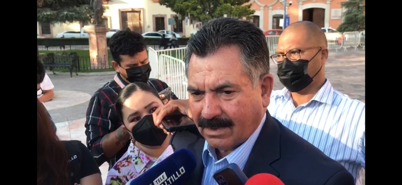 Revisa Conalep su plan de estudios para la producción de autos eléctricos