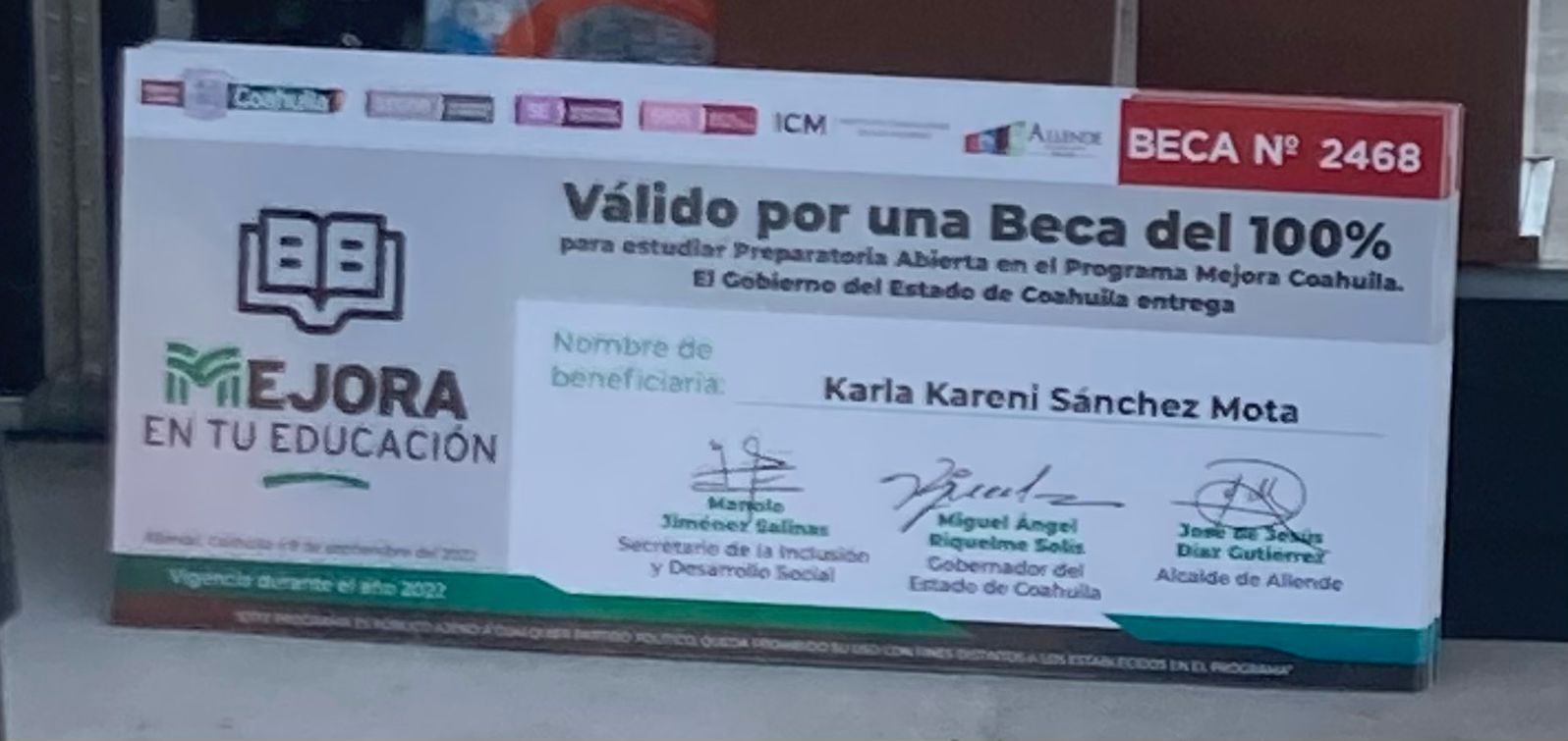 Entrega gobernador becas a mujeres de la región Cinco Manantiales y obras de agua potable