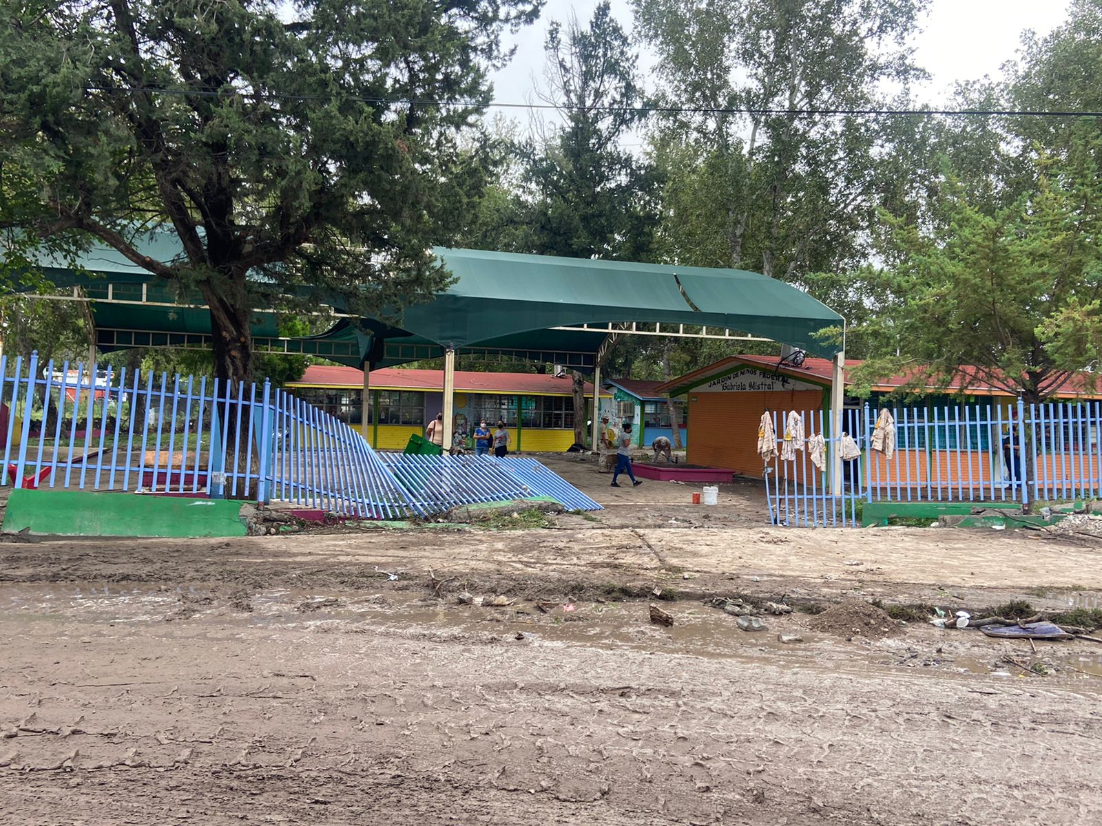 Se atenderán escuelas afectadas por lluvias