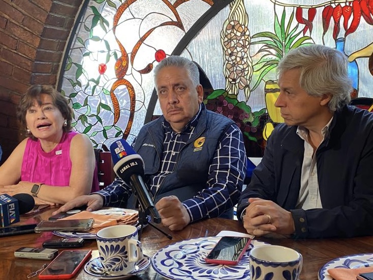 Acusa Guadalupe Acosta a AMLO de tener pacto con el narco