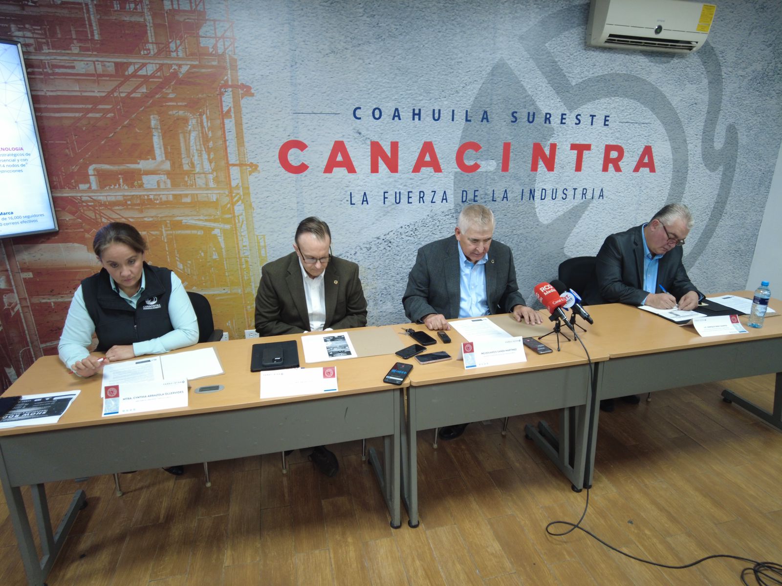 Vincularán a empresas y directores