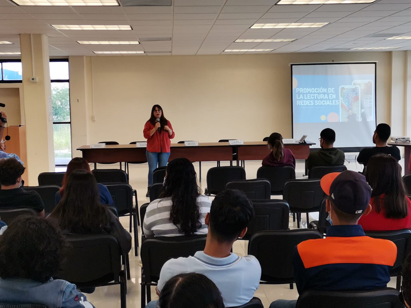Lectura digital es atractiva para los jóvenes